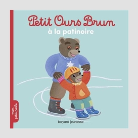 Petit ours brun a la patinoire